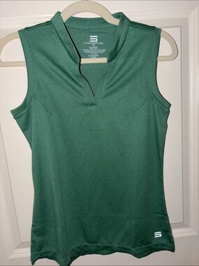 Women's Sleeveless Athletic Tank in Forest Green
